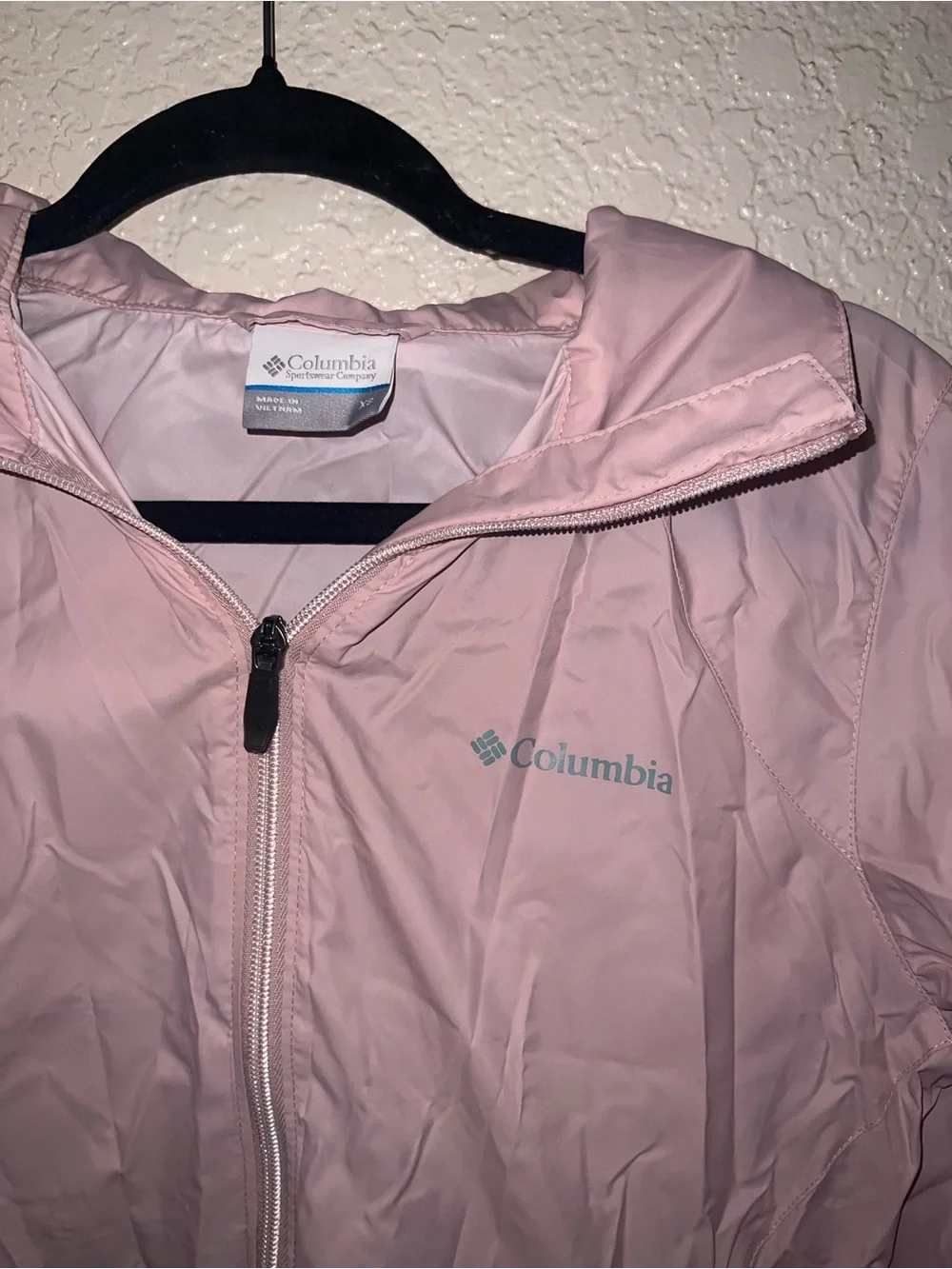 Columbia Women's Pale Pink Hooded Windbreaker Jacket